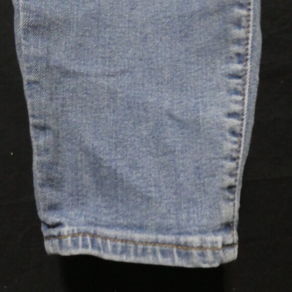 GAP DENIM | 30 regular | Medium Destroy | Faded Blue Distressed Denim - Picture 8 of 16